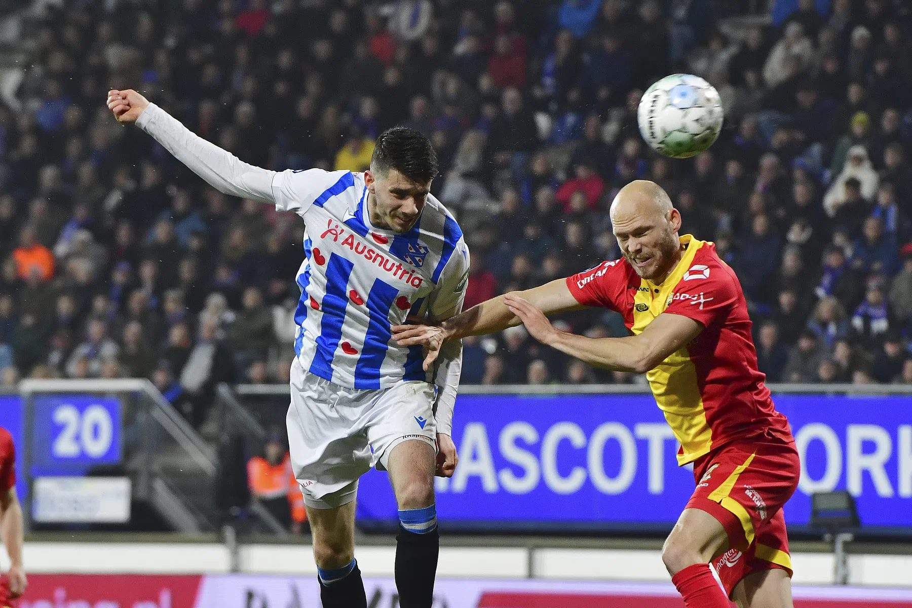 Lucratieve transfer lonkt voor Heerenveen-topscorer Van Amersfoort