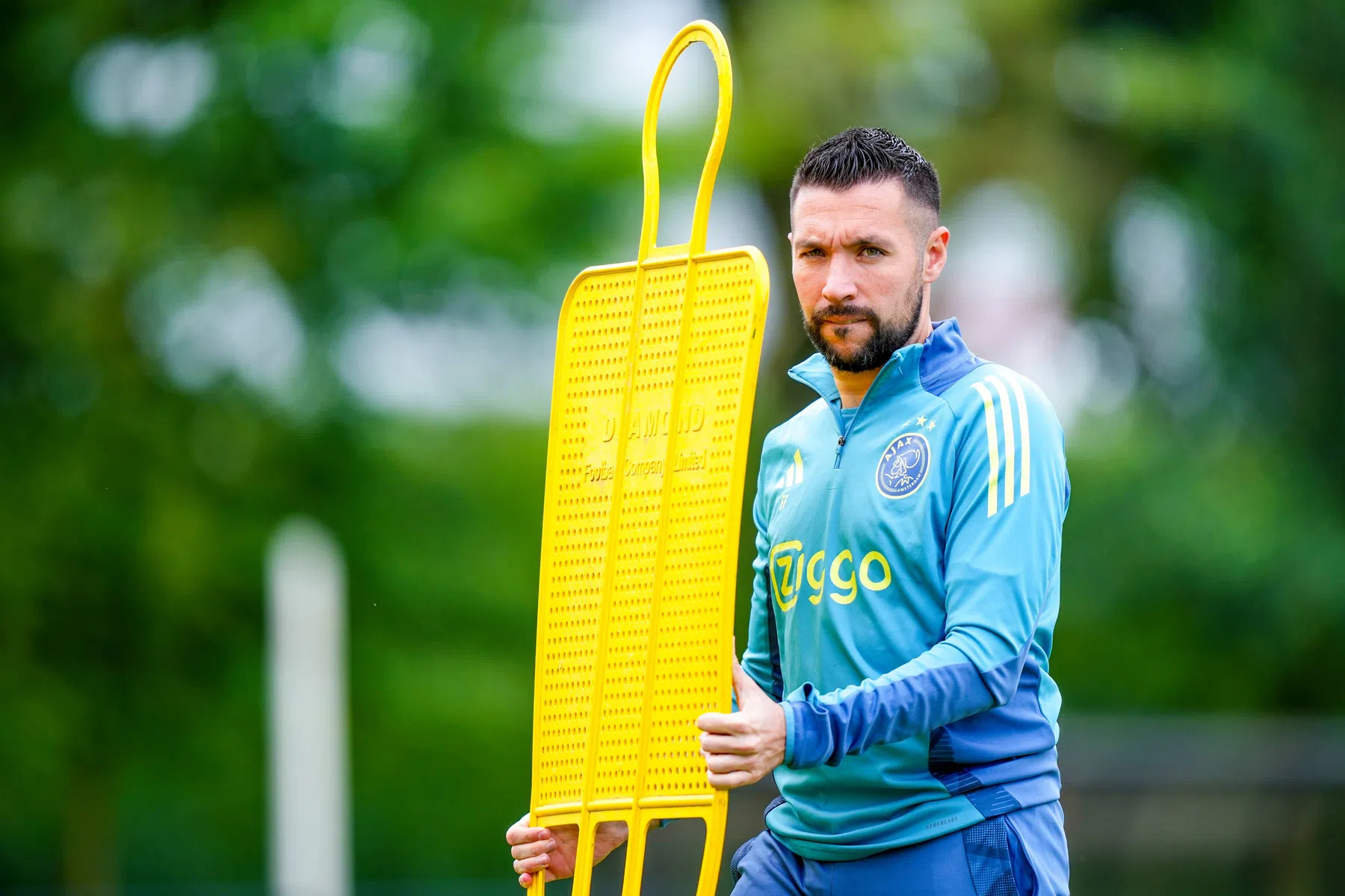 Dit is de eerste basisopstelling van Farioli bij Ajax