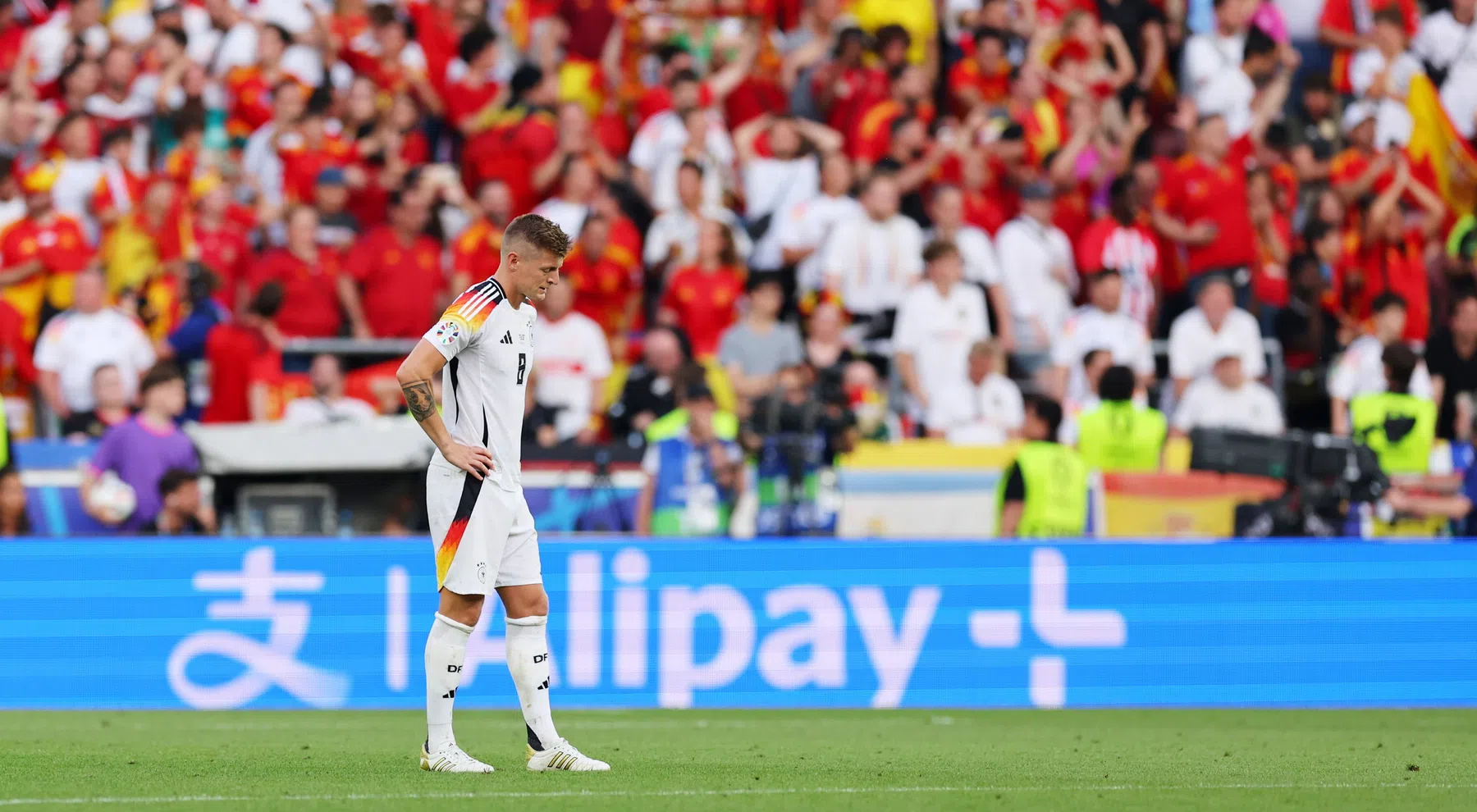Spaanse furie eindigt Duits zomersprookje: Vaarwel, Toni Kroos