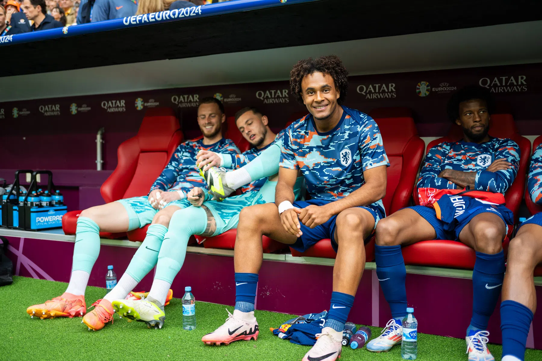 Zirkzee maakt Oranje-debuut: 'Hard en lang voor gewerkt'