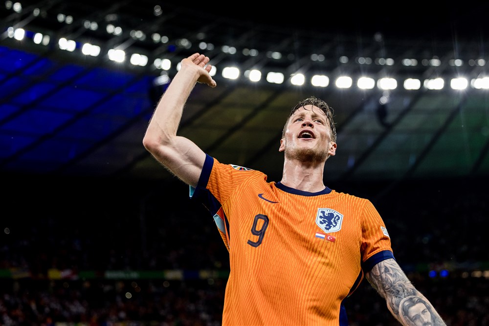 'Het is tijd voor Weghorst in de Oranje-basis'