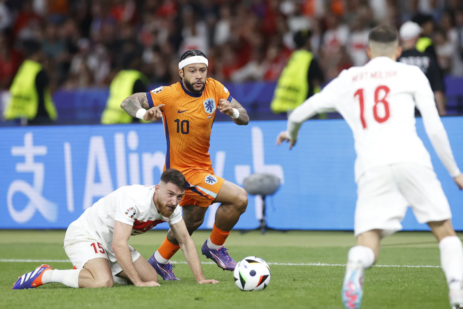 Buitenland omschrijft Memphis als de Nederlandse Ronaldo