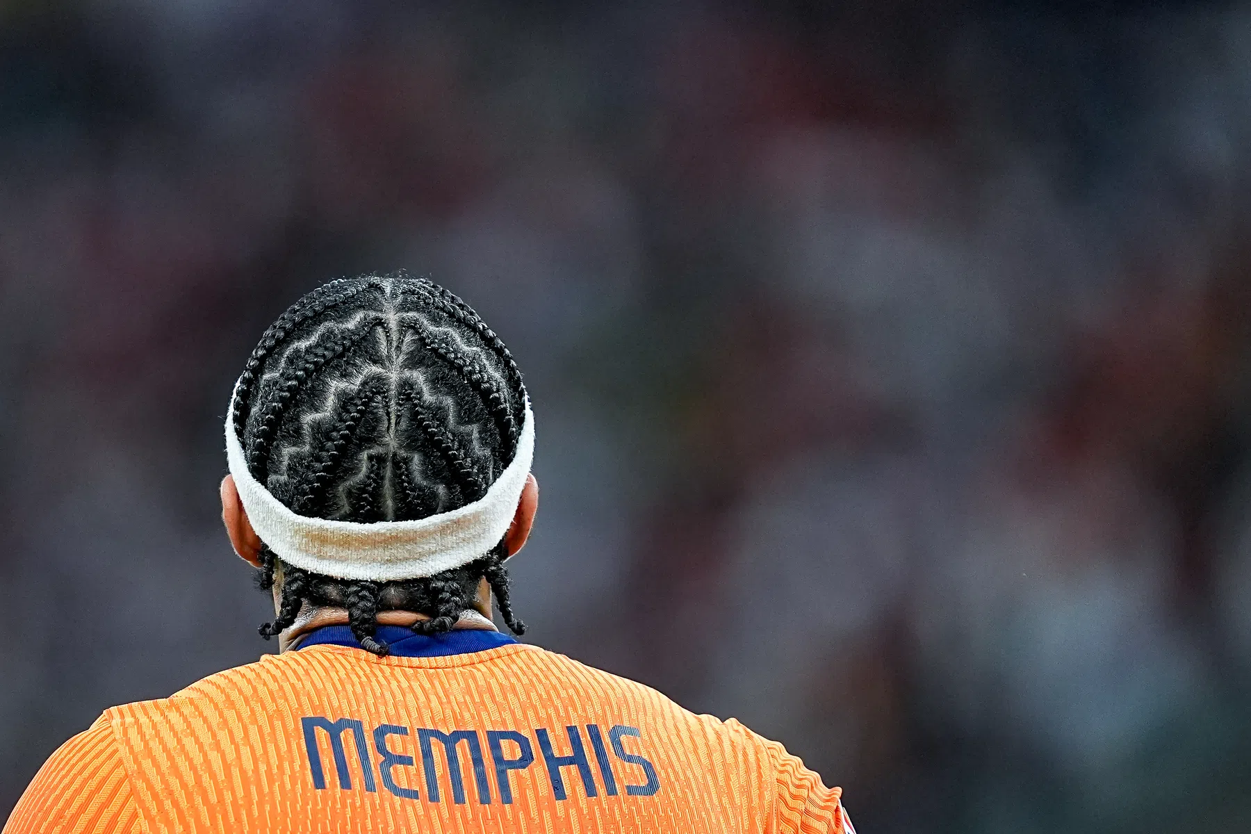 Gullit vraagt om wijziging: 'Memphis is veel beter áchter de spits' 