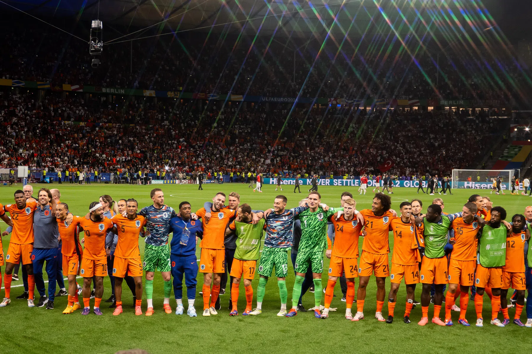 Met slag om de arm ziet Matthäus Oranje als grote favoriet tegen Engeland