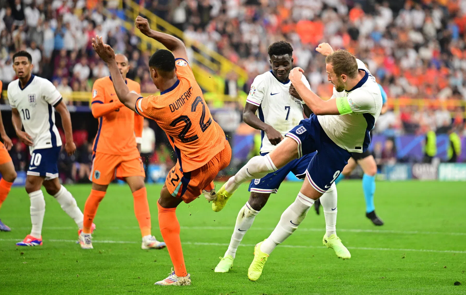 Oranje terug bij af: was de strafschop die Engeland kreeg terecht?