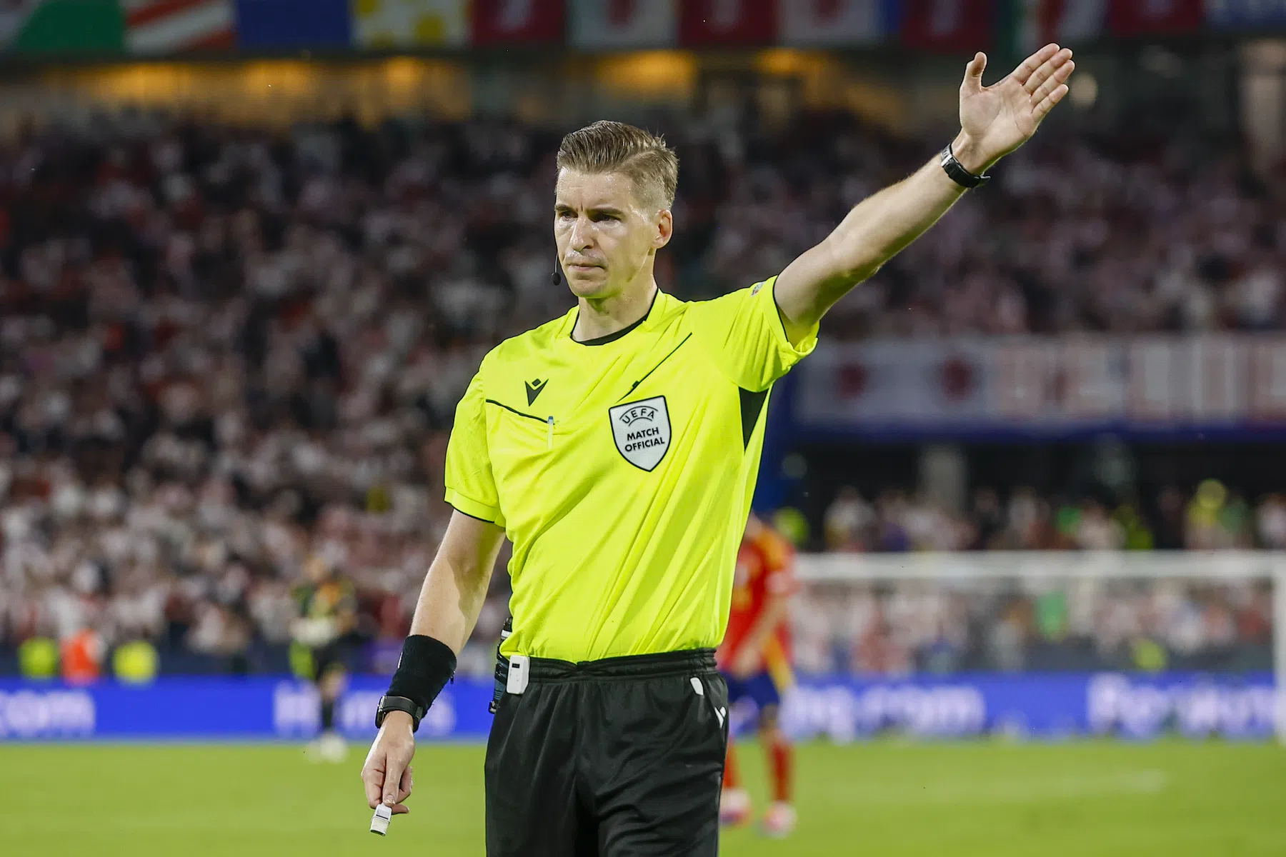 UEFA geeft Fransman de leiding over EK-finale