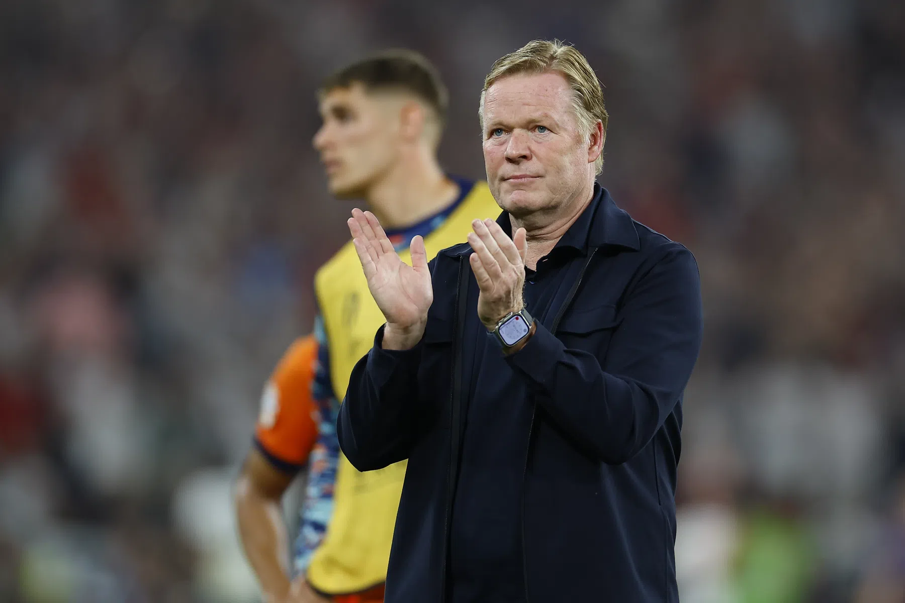 Koeman richt dankwoord aan spelers, staf en fans: 'Oranje weer op de kaart gezet'