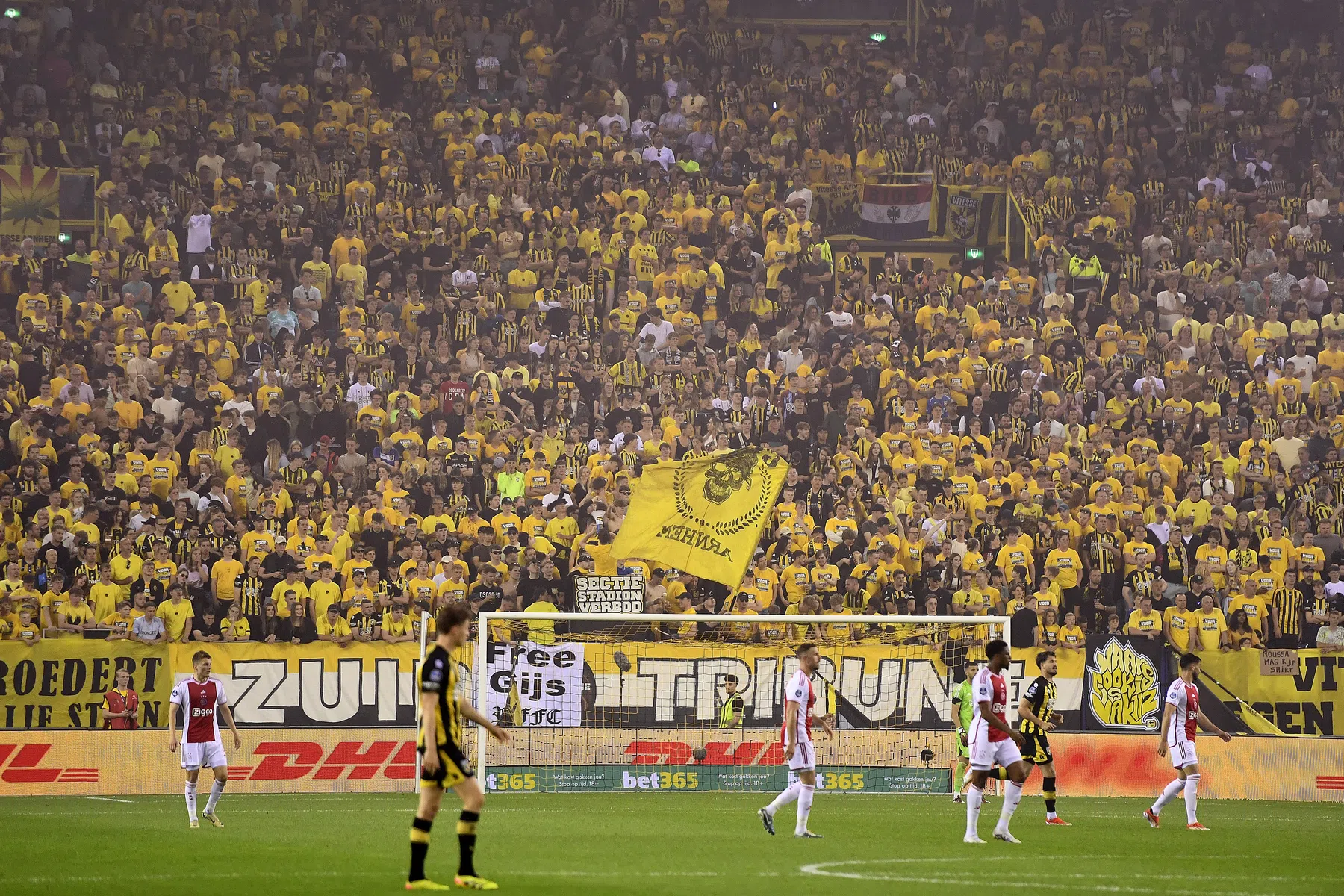 Vitesse krijgt uitstel 'vanwege positieve ontwikkelingen'