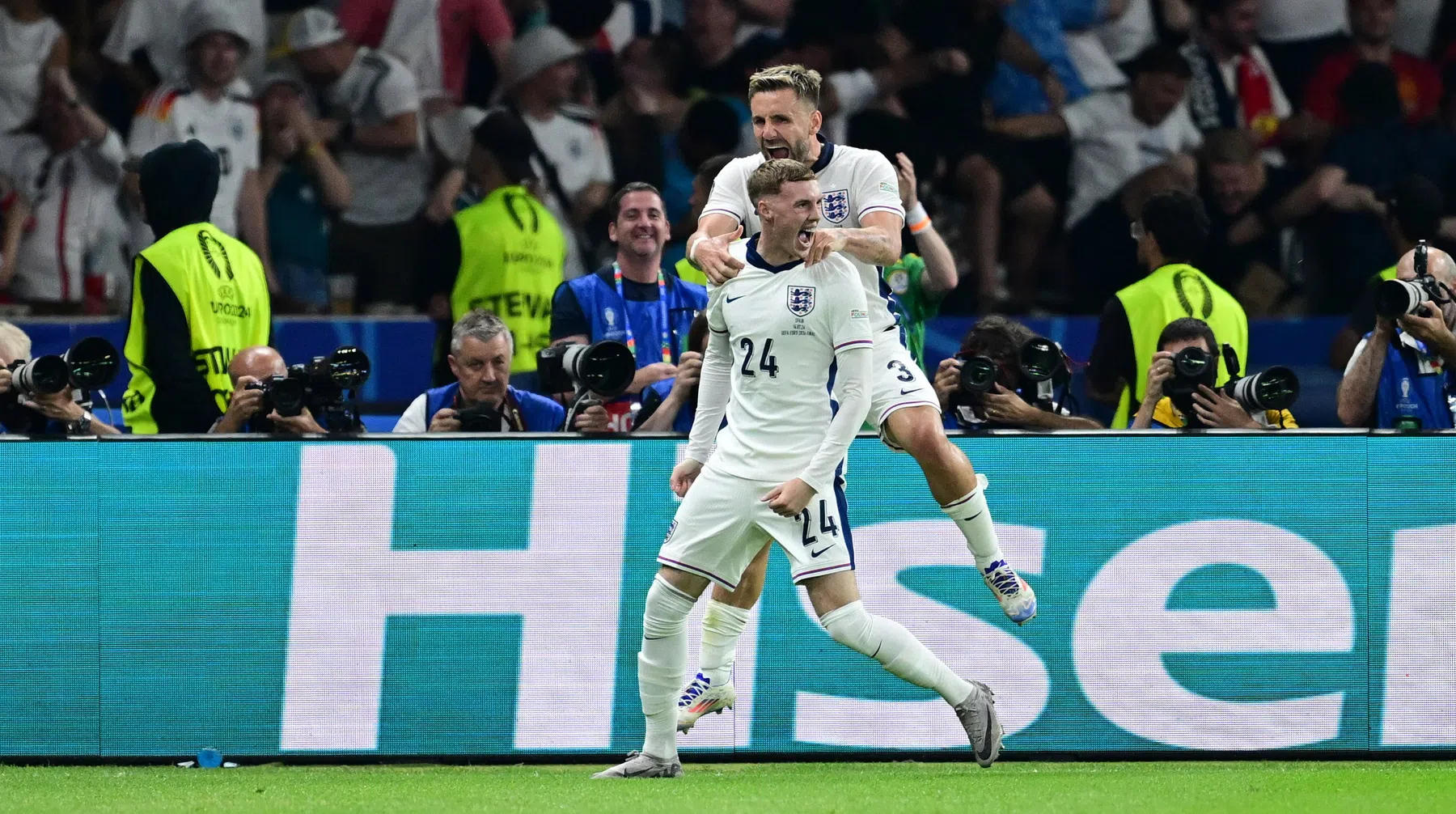 Engeland komt op gelijke hoogte tegen Spanje na wissel van Kane