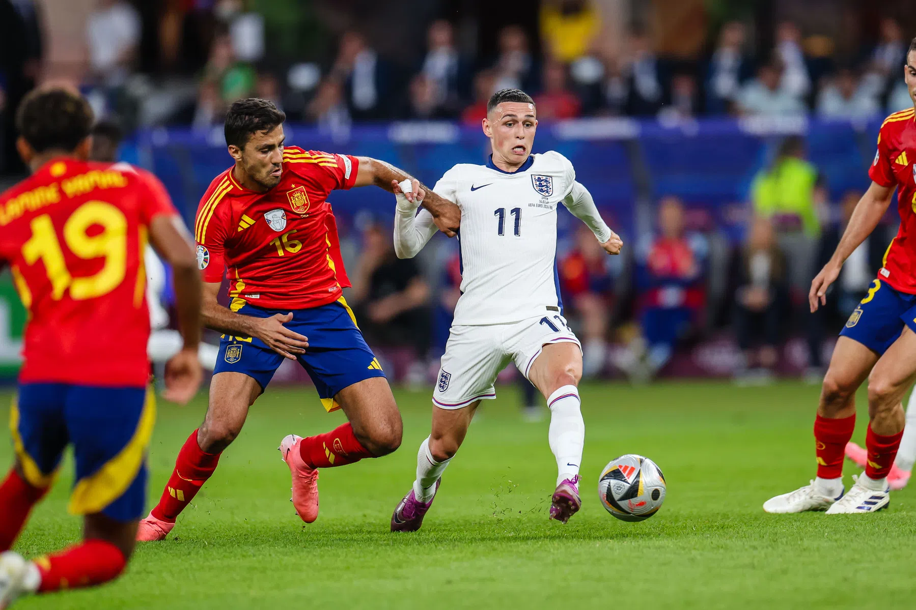 Spaans feestje compleet: Rodri en Yamal vallen in de prijzen