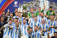 Thumbnail for article: Invallers bezorgen Argentinië Copa na uitvallen Messi en chaos voor aftrap