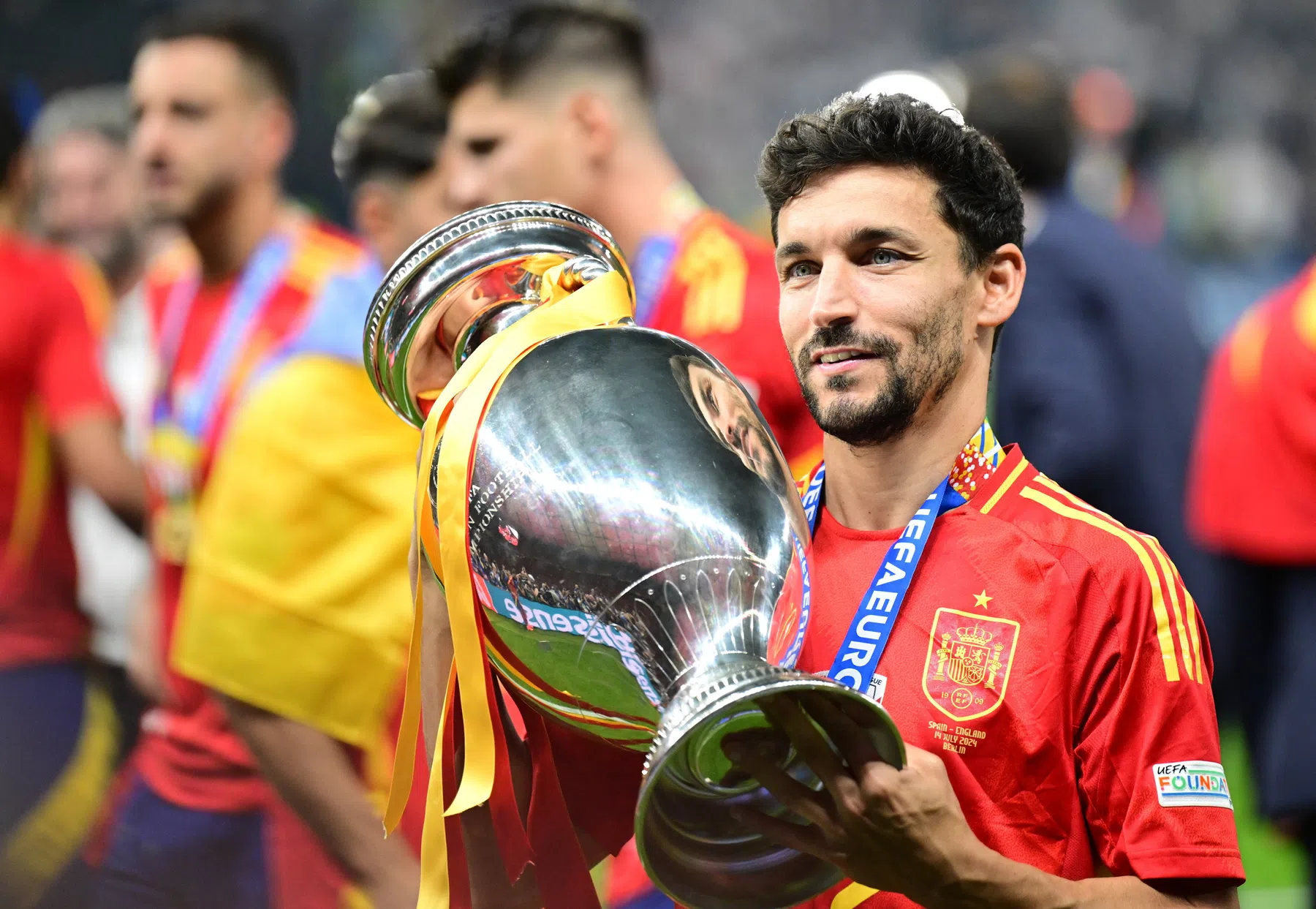 Prijzenpakker Jesús Navas steekt Spaanse iconen voorbij