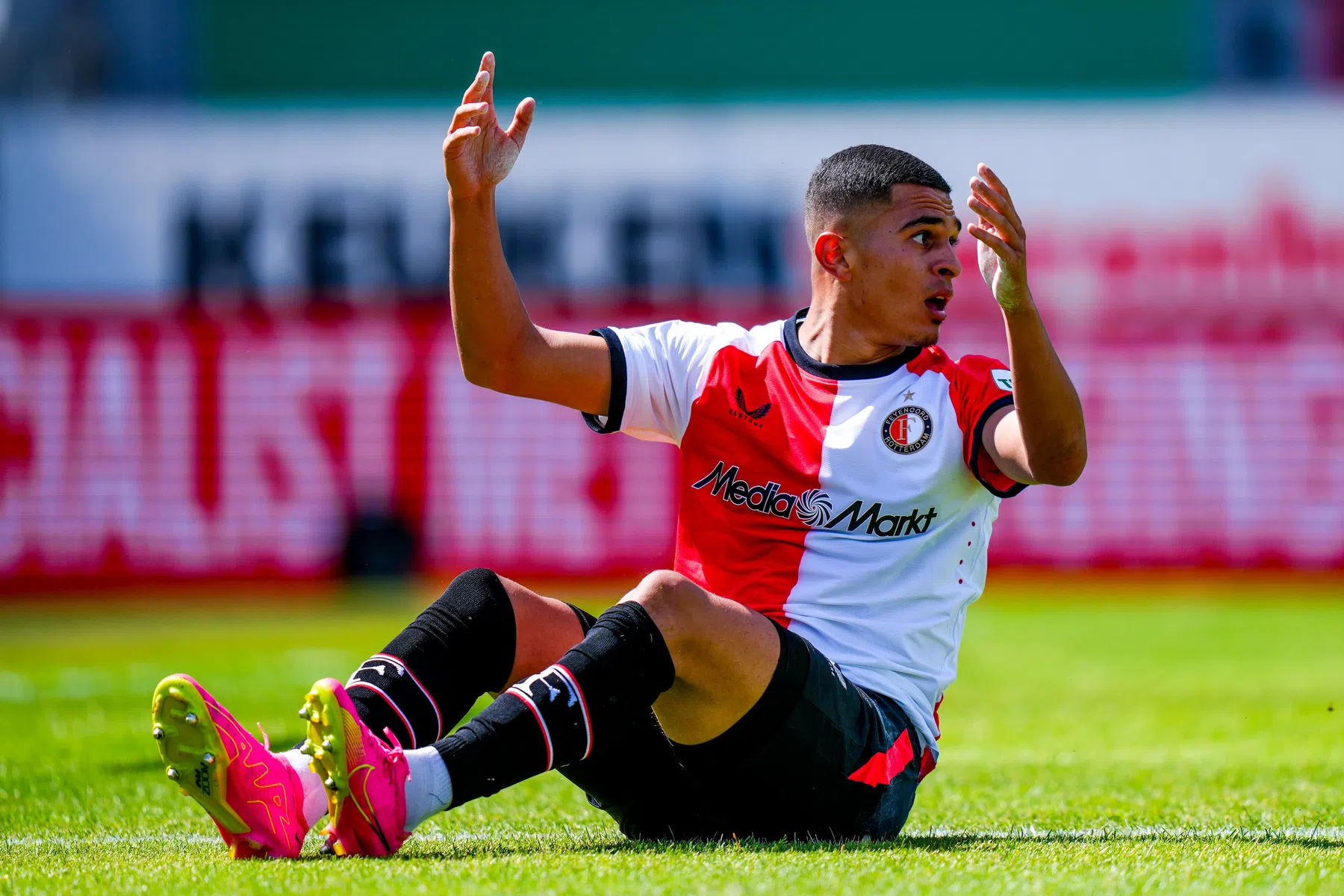 Heerenveen aast op Feyenoord-aanvaller Sebaoui