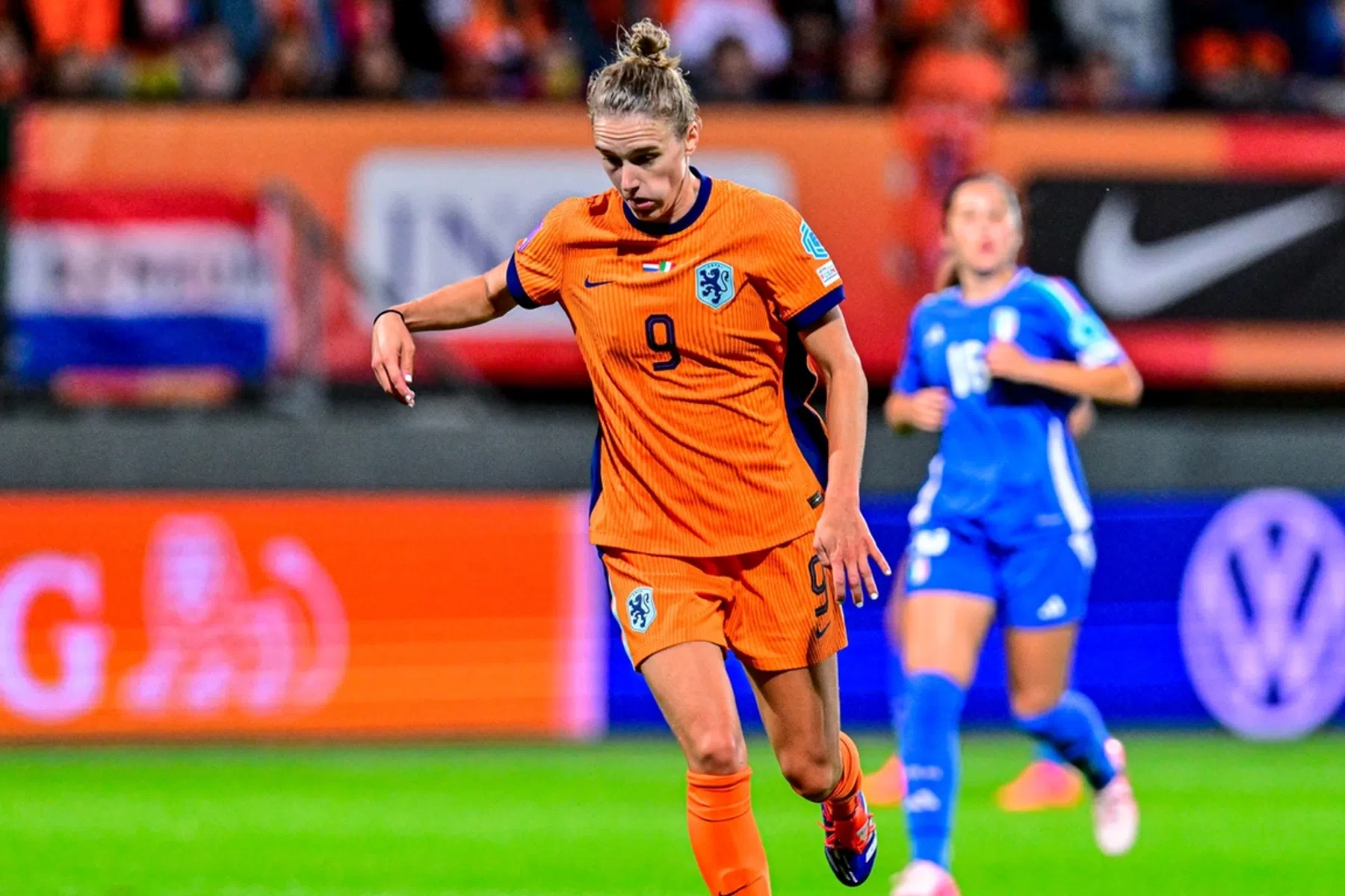 Opluchting bij Miedema, Spitse emotioneel: 'Dit gebeurt me altijd'