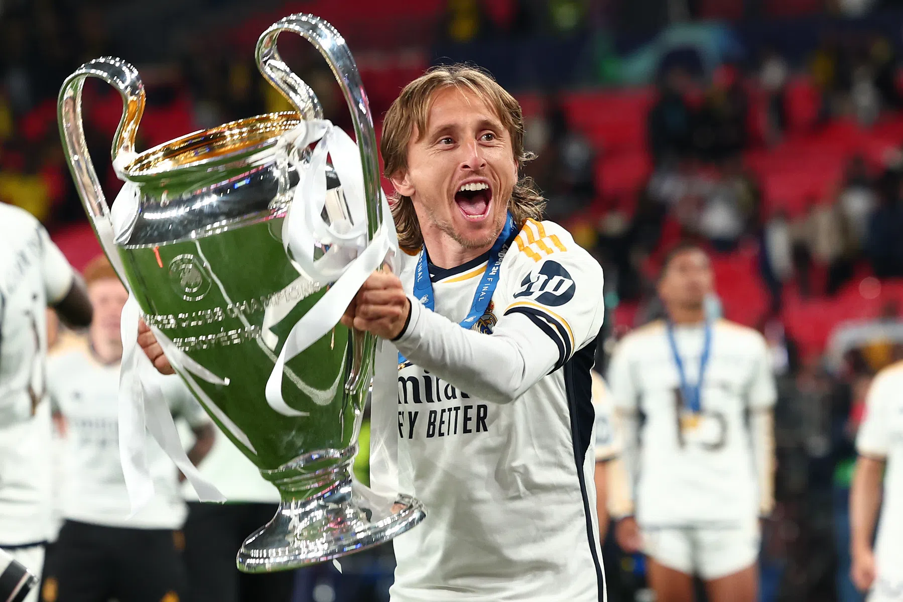 Modric (38) weet van geen ophouden: Real kondigt verlenging aan