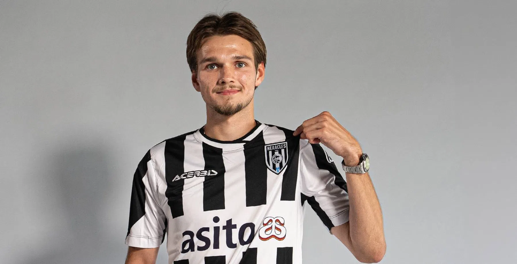 Heracles huurt Finse international van Lommel