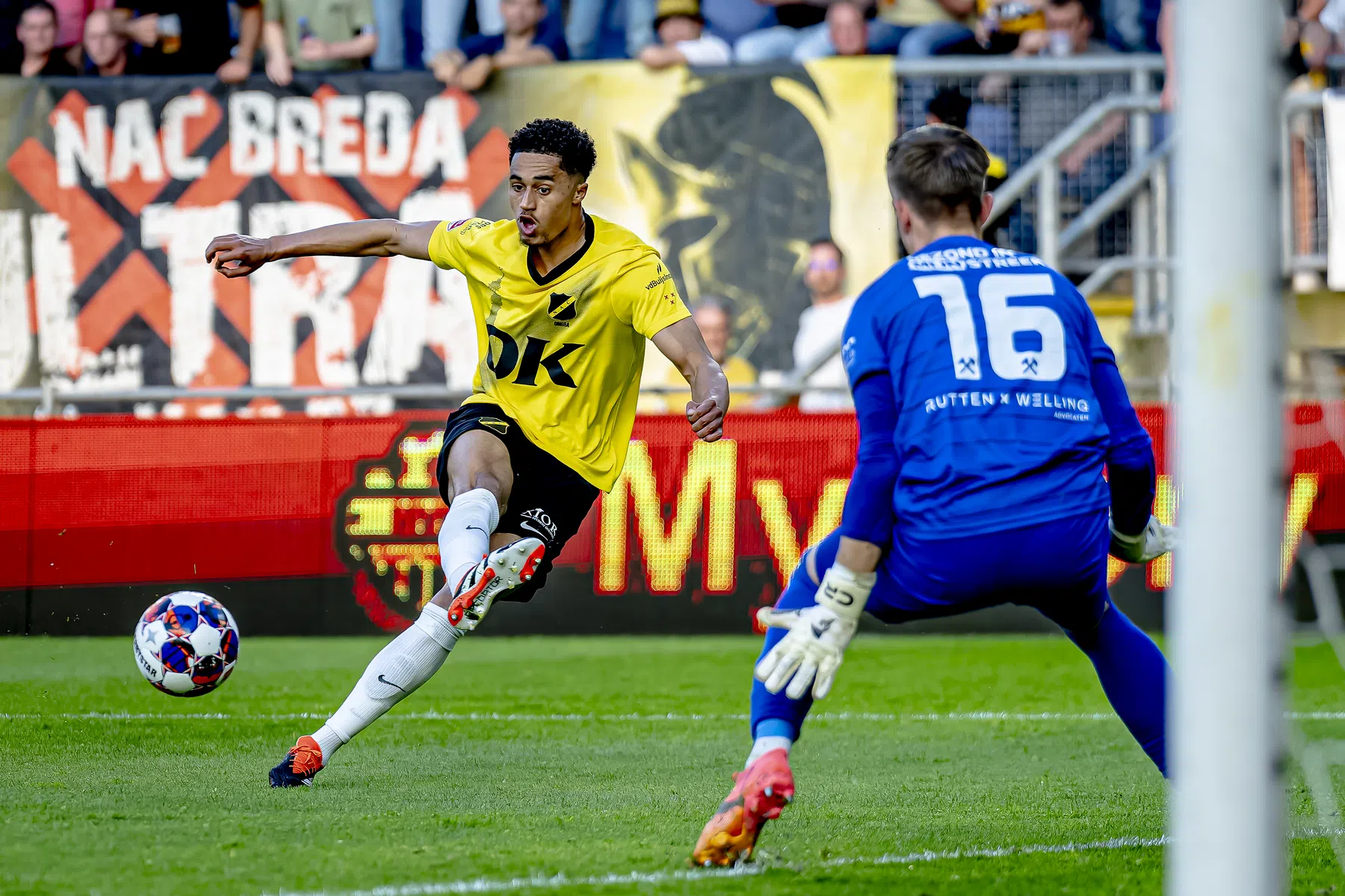 NAC nadert akkoord met Gent over historische transfer Omgba