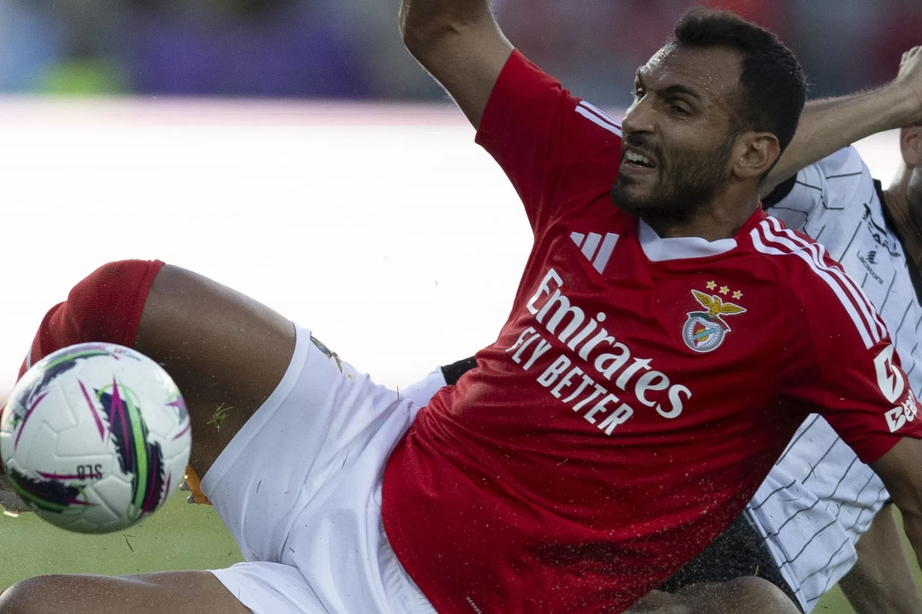 Pavlidis staat na drie wedstrijden al op vier goals bij Benfica