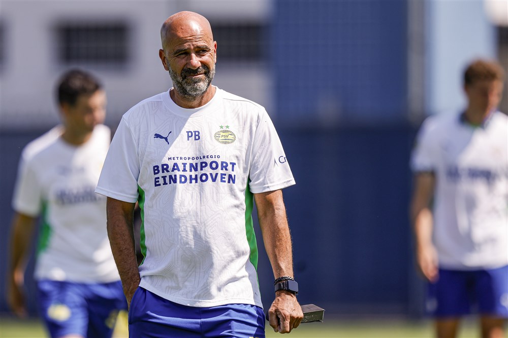 Zo wil Peter Bosz komend seizoen invulling geven aan de linkerflank van PSV