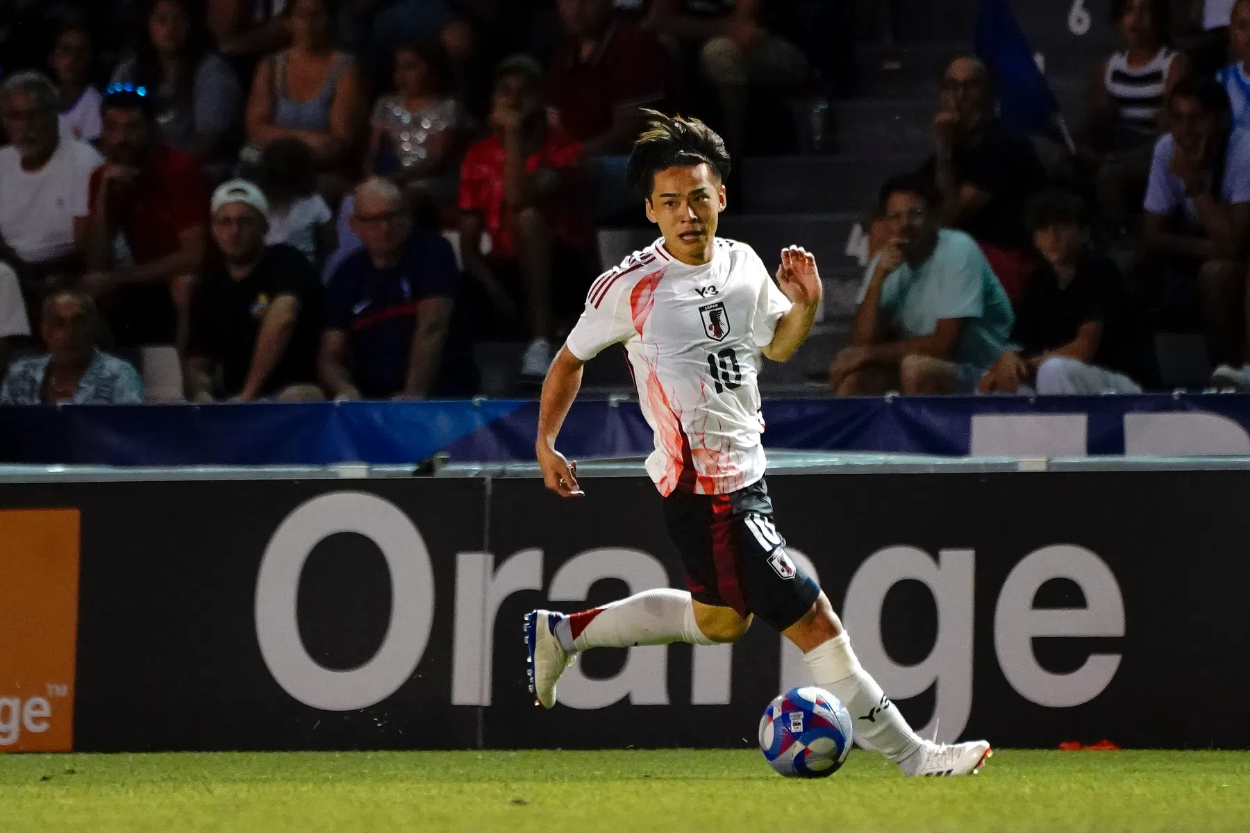 Olympische Sparta-show in Bordeaux geeft Japan swingende start