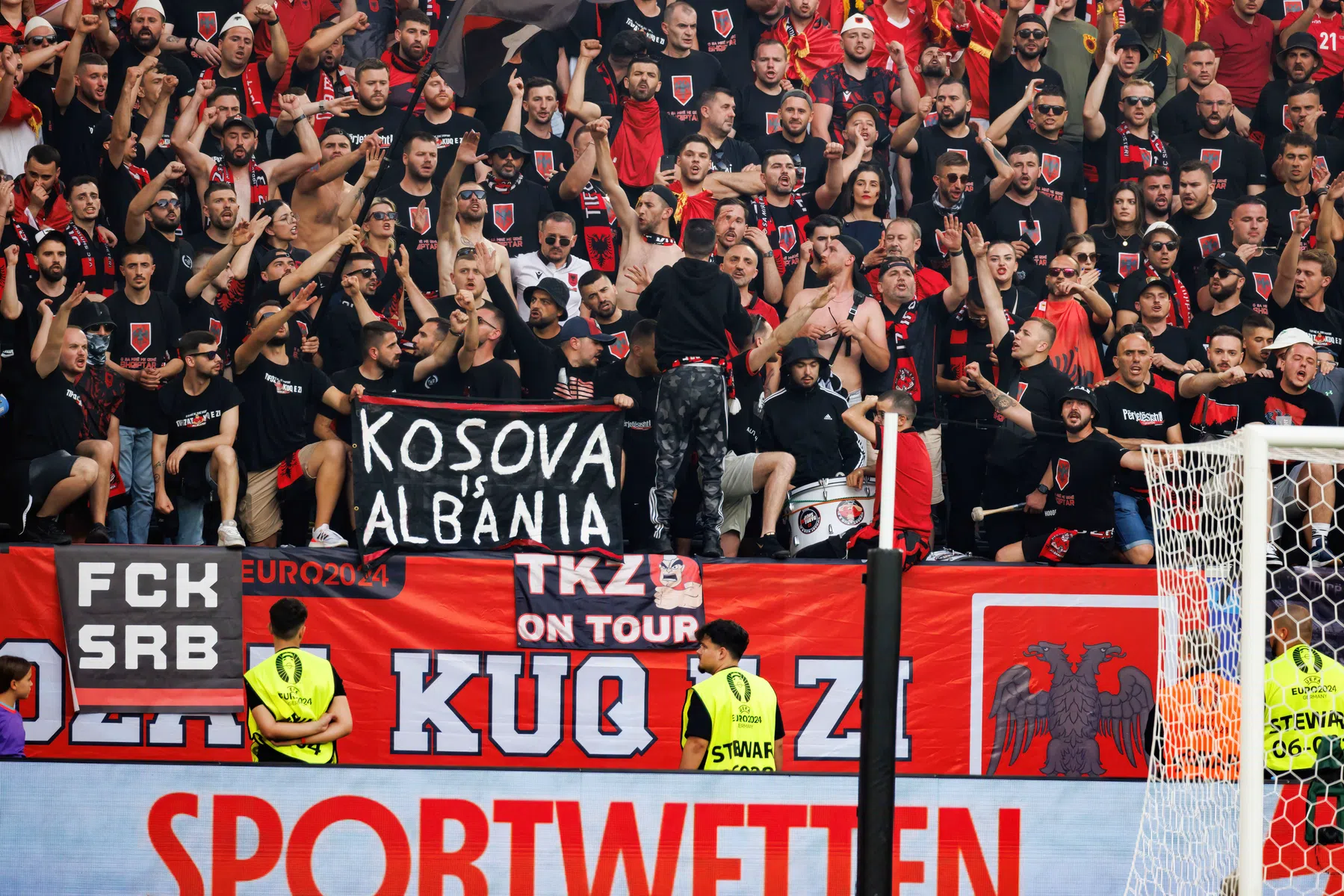 Zeven landen krijgen van UEFA boete voor discriminatie op het EK