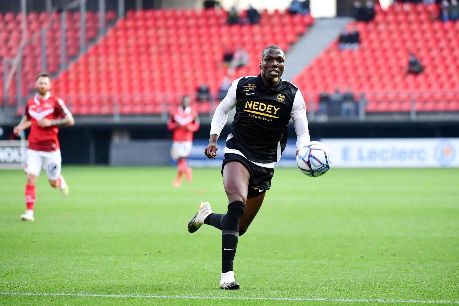 Broer van Pogba tekent bij club van Kanté