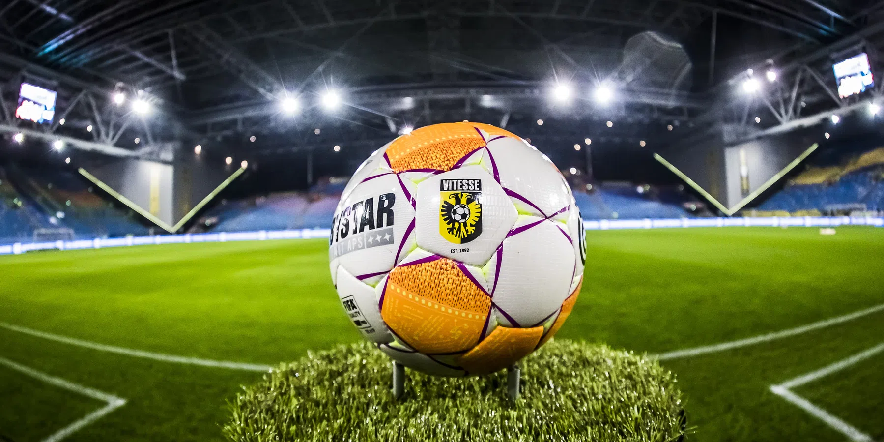 Vitesse doet dringend beroep op KNVB om Franke goed te keuren