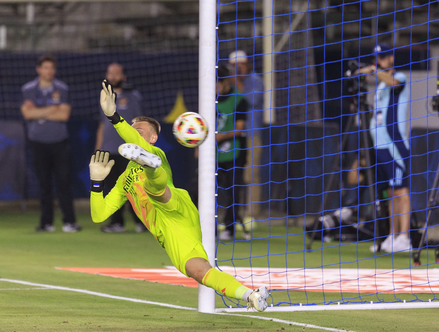 Ten Hag legt uit waarom er nog een penaltyserie volgde na oefennederlaag