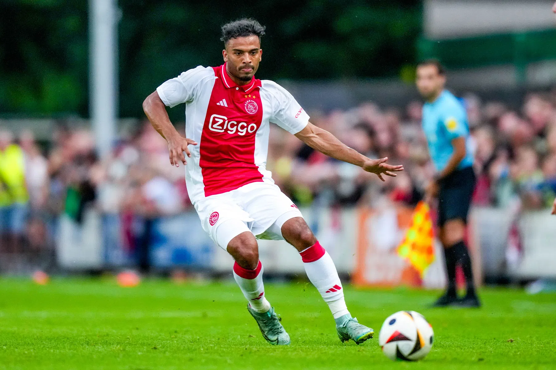 Ajax zet Sosa, Tahirovic, Vos en Wijndal naar Jong Ajax