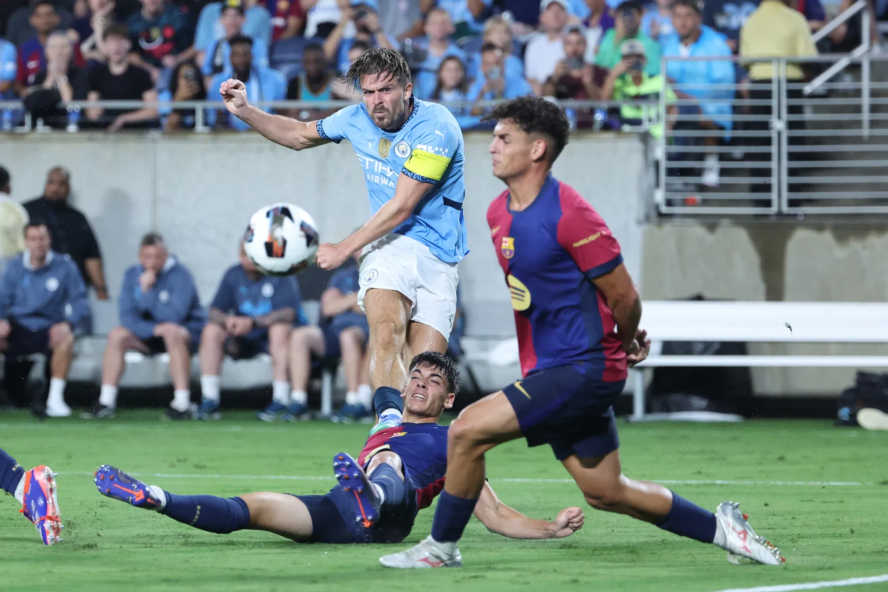 Piepjong Barcelona rekent na strafschoppen knap af met Man City