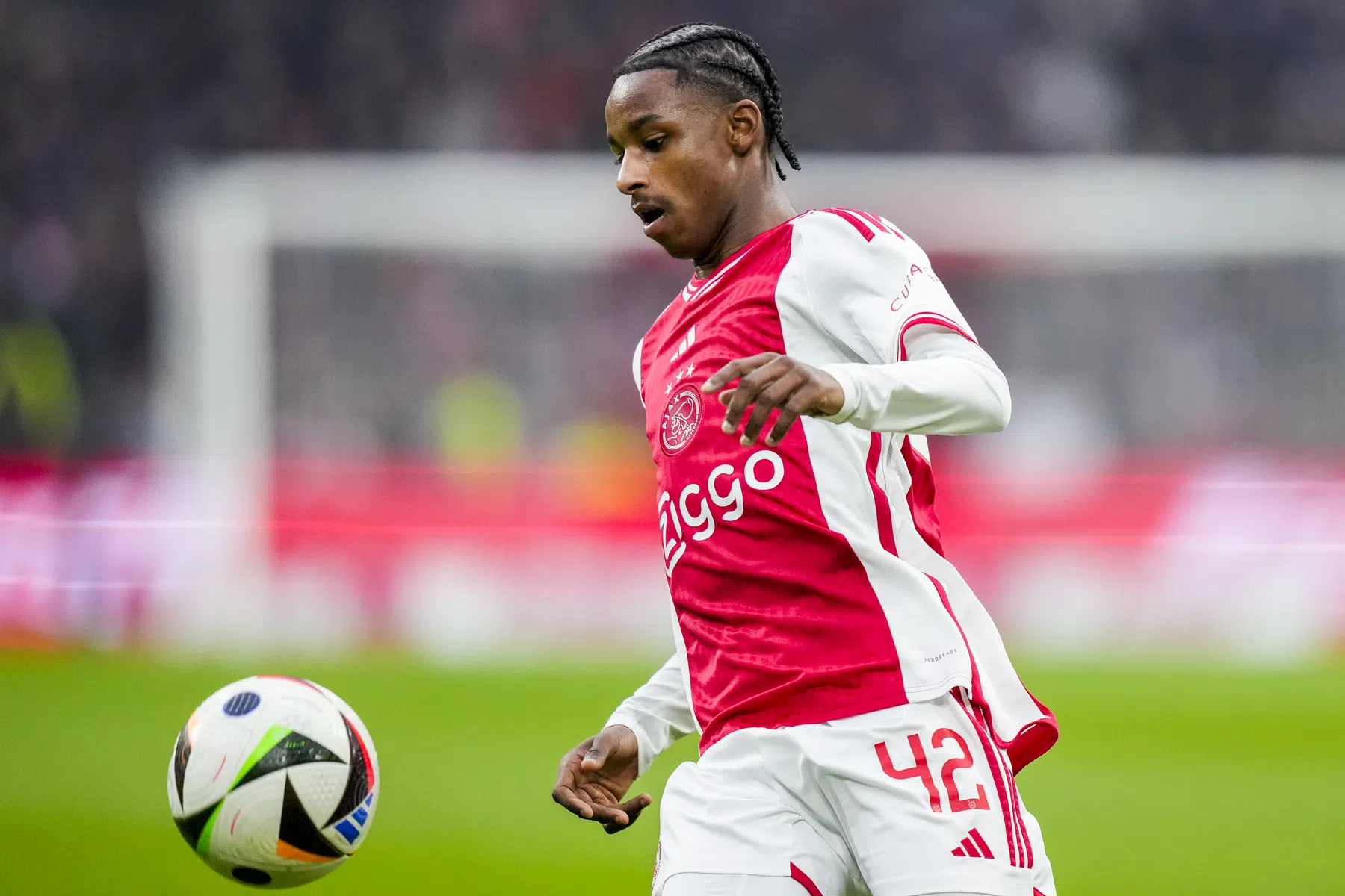 Martha gepresenteerd door Beerschot: 'Ik kon bijtekenen bij Ajax'