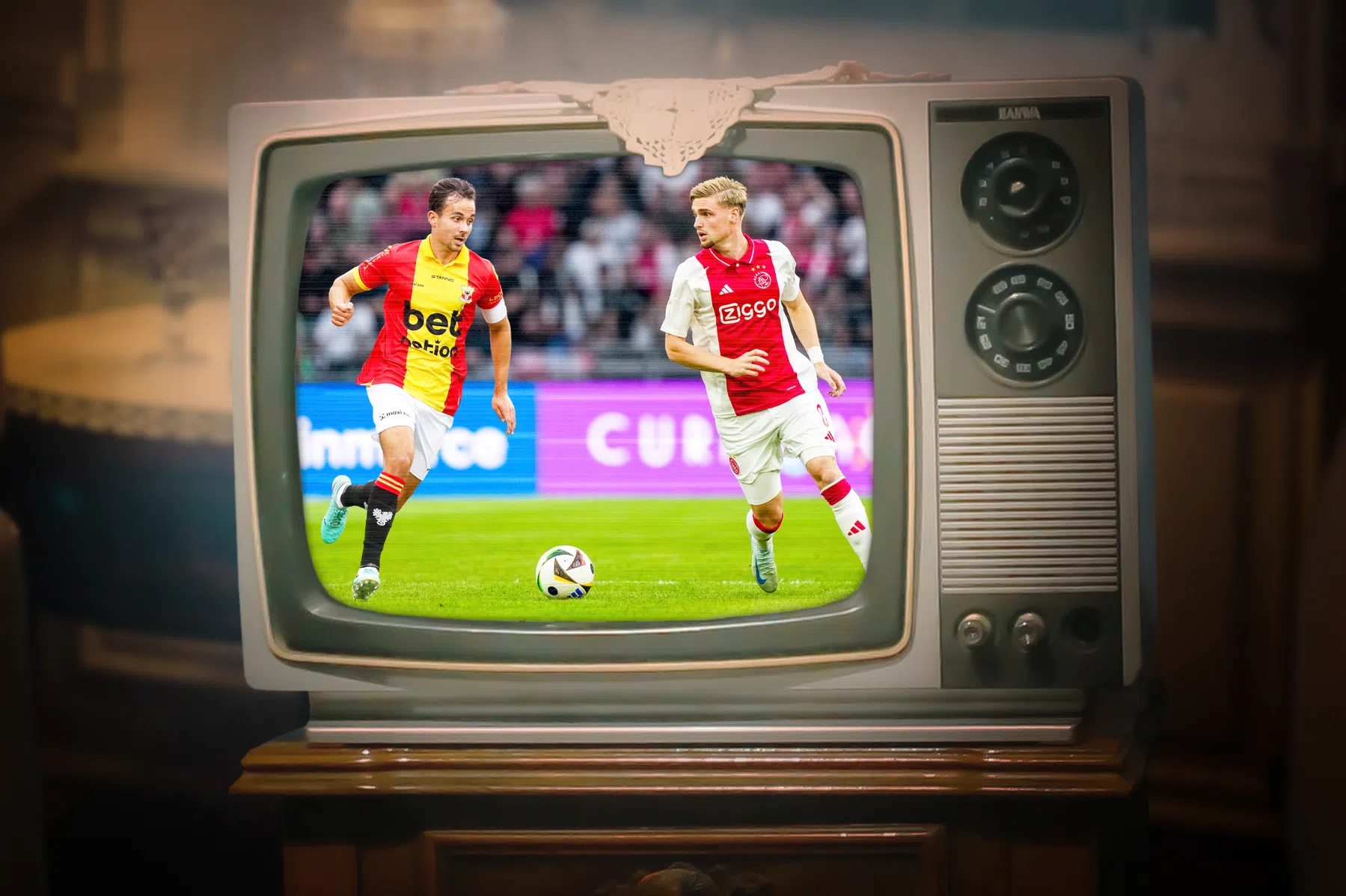 Voetbal op tv: op deze manier kijk je vanavond de duels van Go Ahead en Ajax