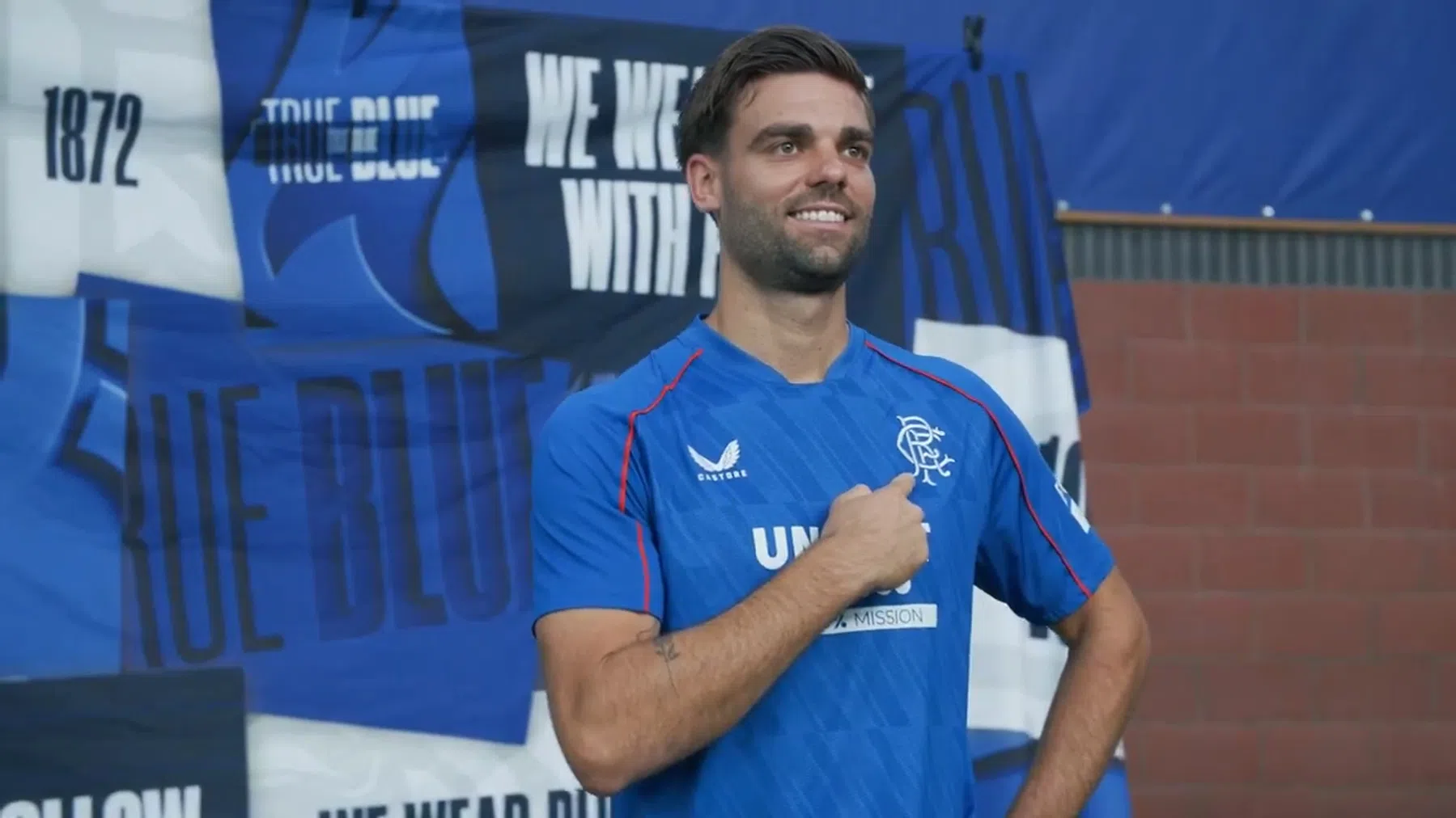 Pröpper kijkt zijn ogen uit in Glasgow: 'Deze club ademt voetbal'