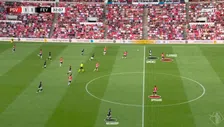 Thumbnail for article: Feyenoord beantwoordt positiespel PSV met directheid