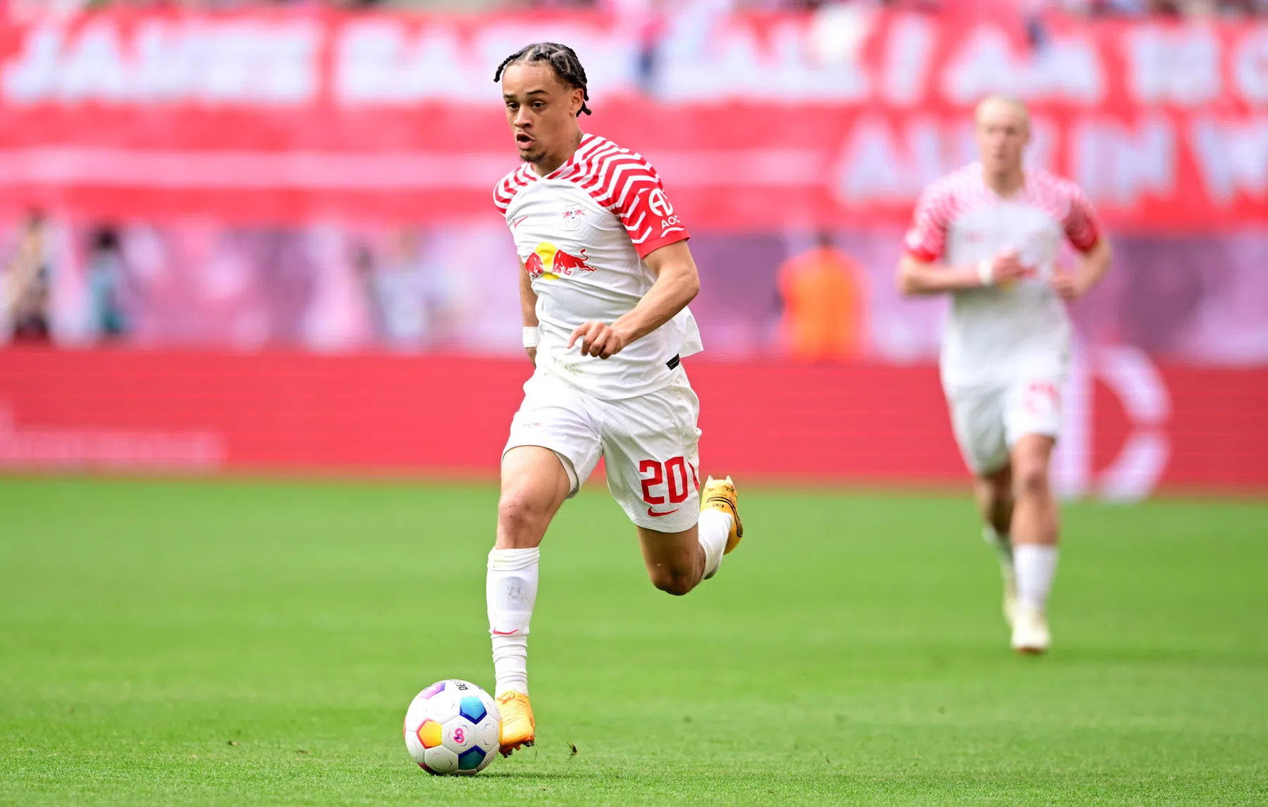 Officieel: Xavi Simons plakt er nog een jaar aan vast bij RB Leipzig