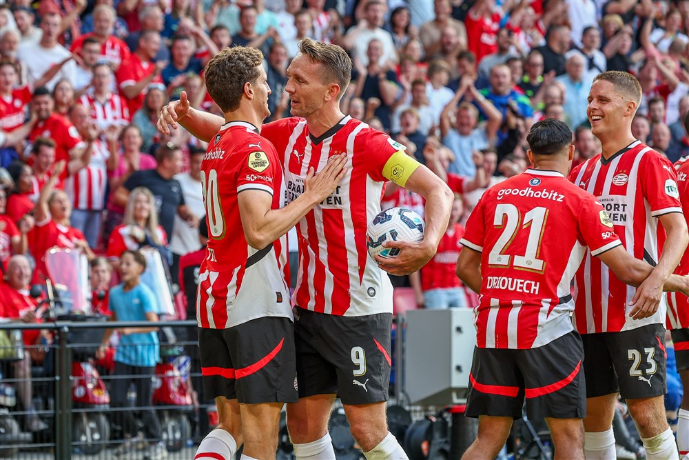 Stelling: 'PSV heeft betere spelers dan Feyenoord'