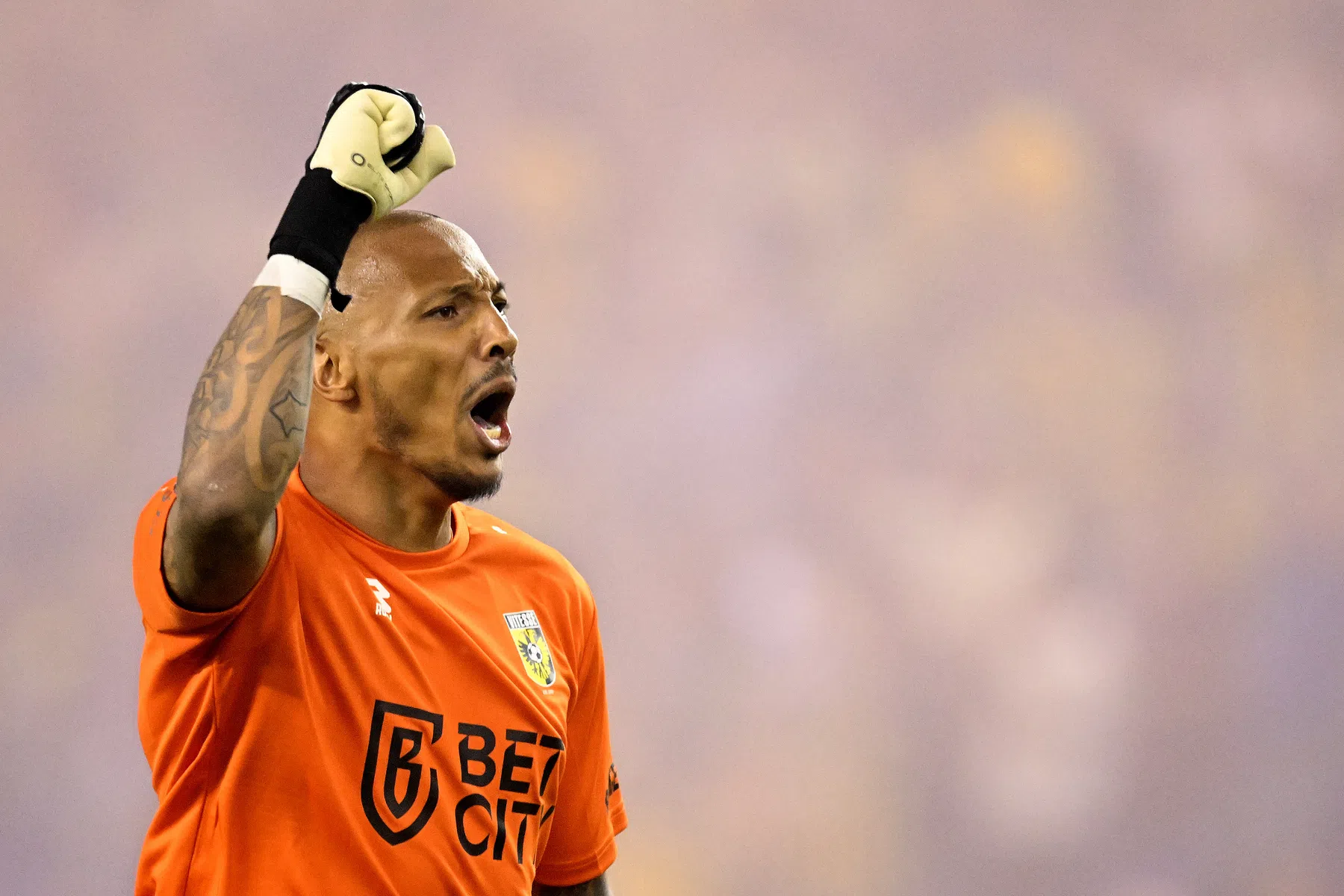 Room helpt Vitesse met contractontbinding: 'Clubman pur sang'