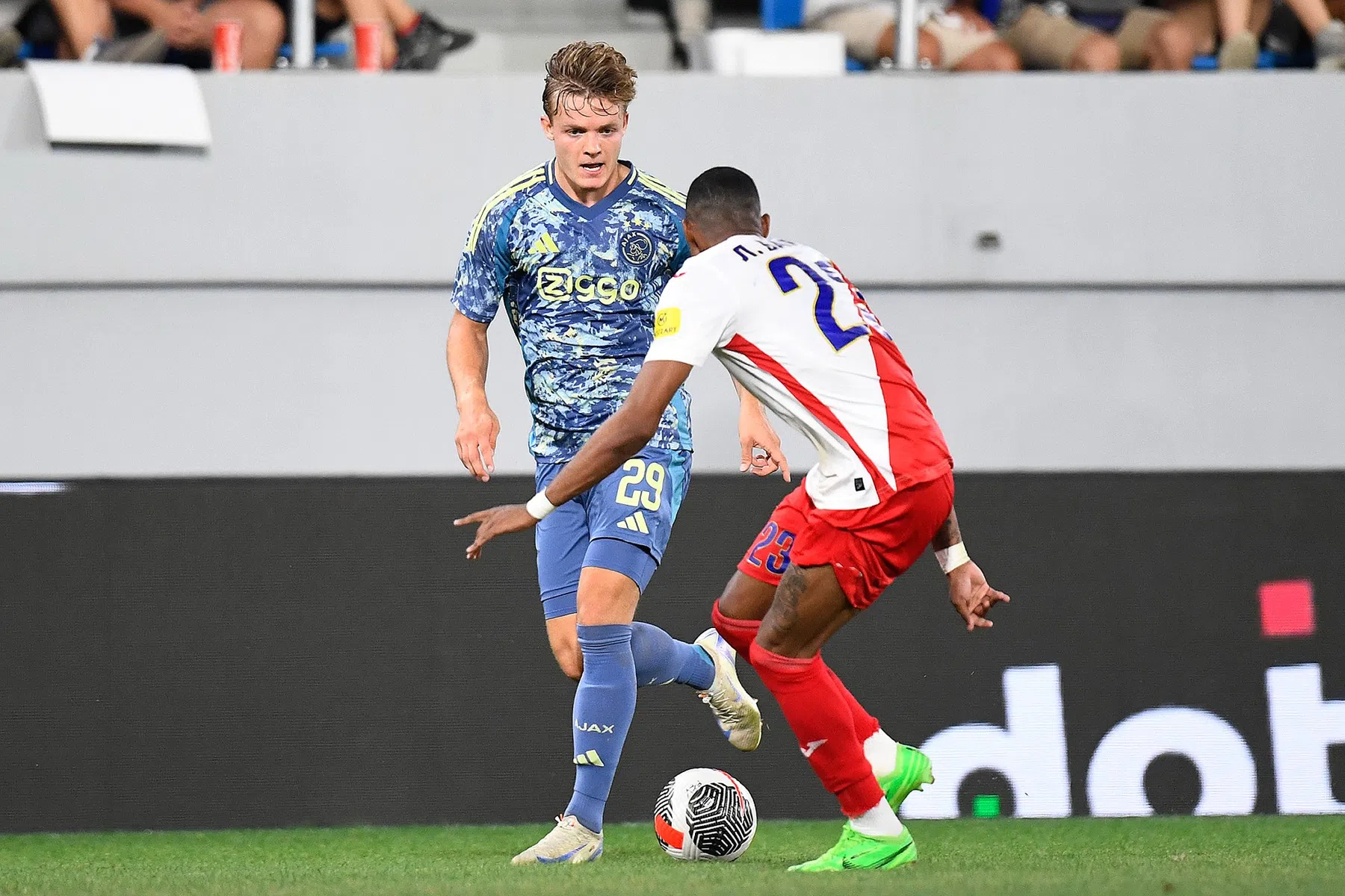 Farioli legt onverwachte absentie van Ajax-basisspeler uit