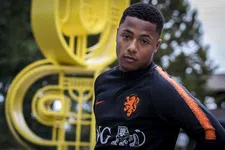 Thumbnail for article: Vitesse haalt Hoogewerf terug naar Nederland