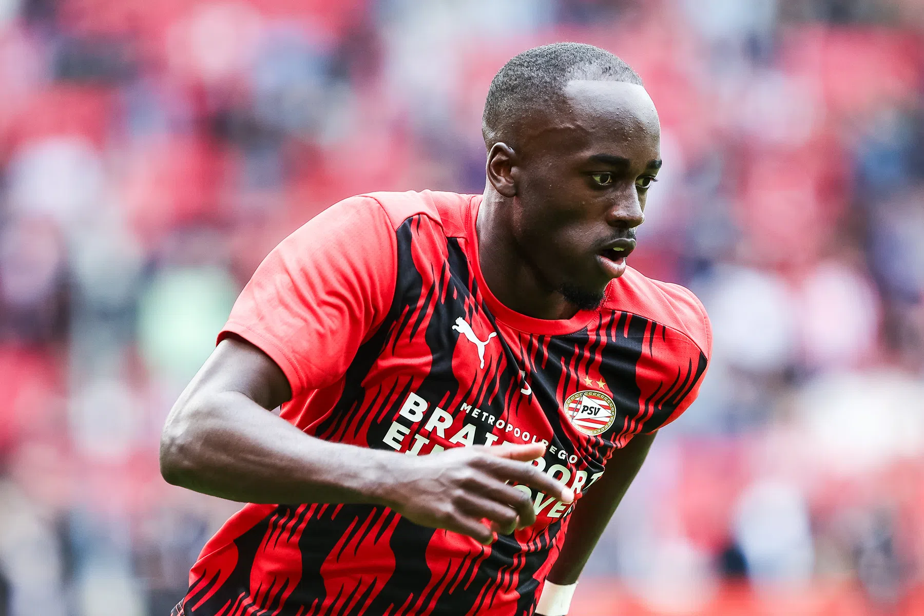 Werkweigeraar Teze heeft spijt en stelt zich alsnog beschikbaar voor PSV