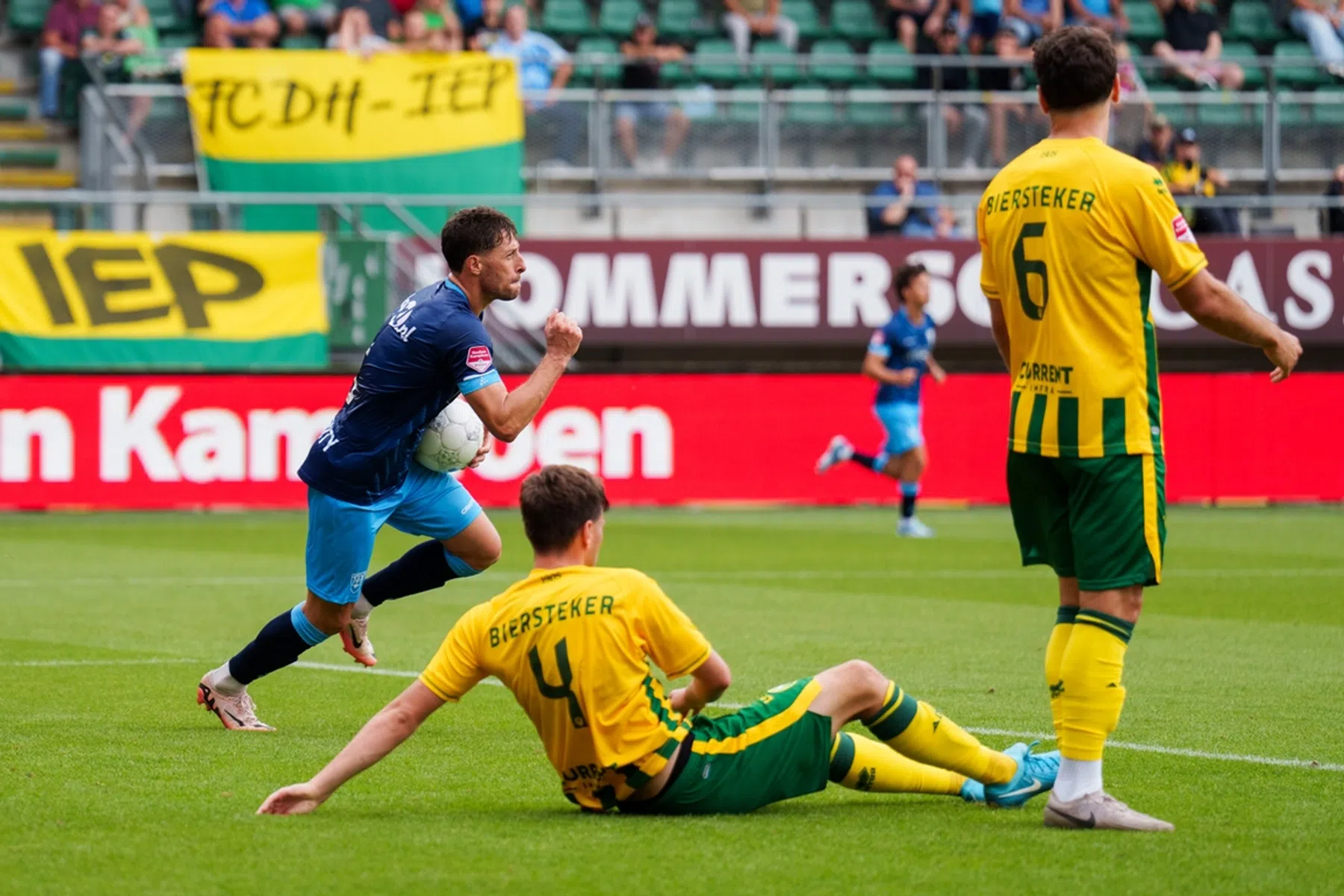 ADO geeft met tien man overwinning weg tegen VVV