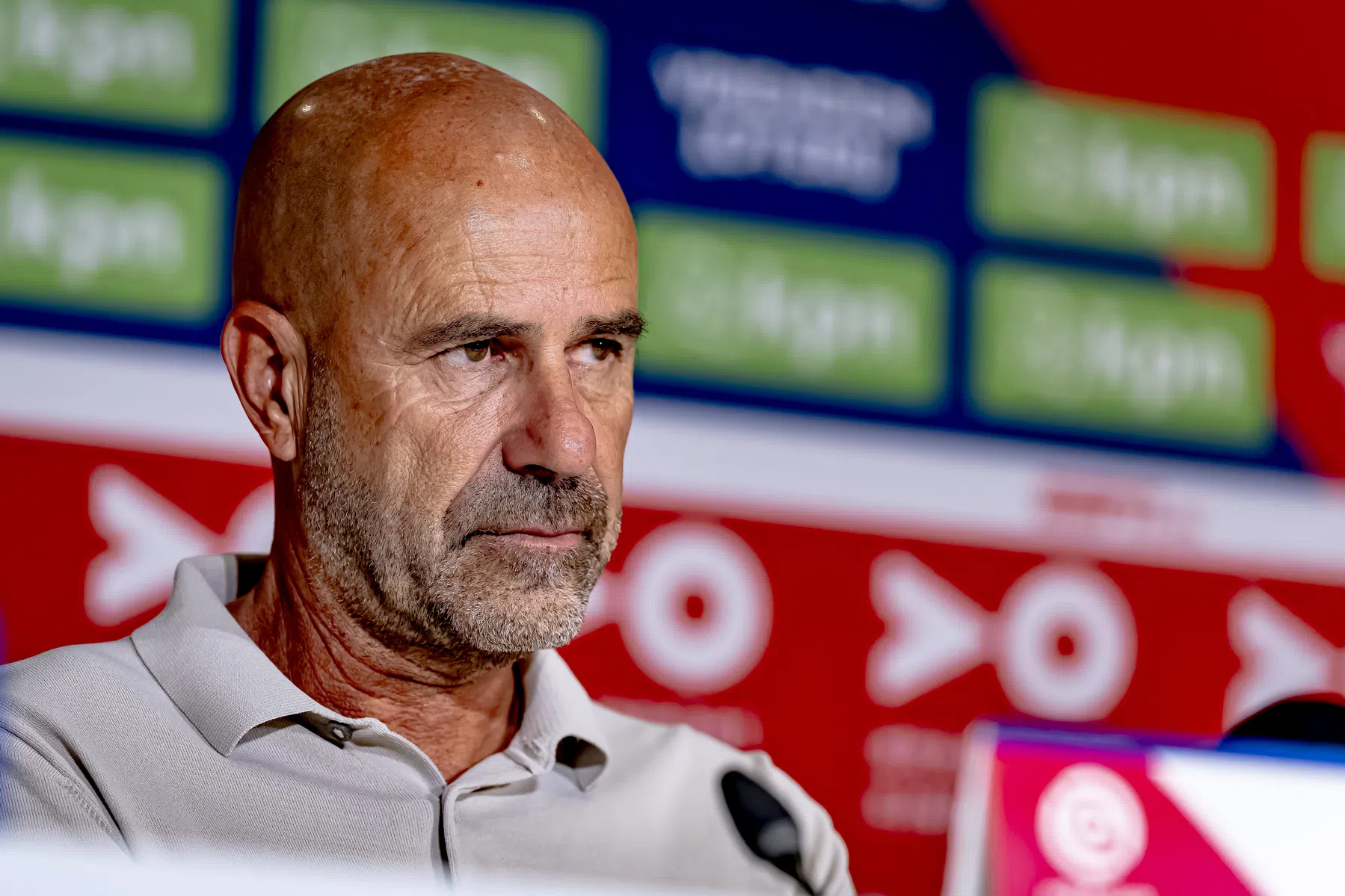 Bosz kondigt versterkingen voor PSV aan