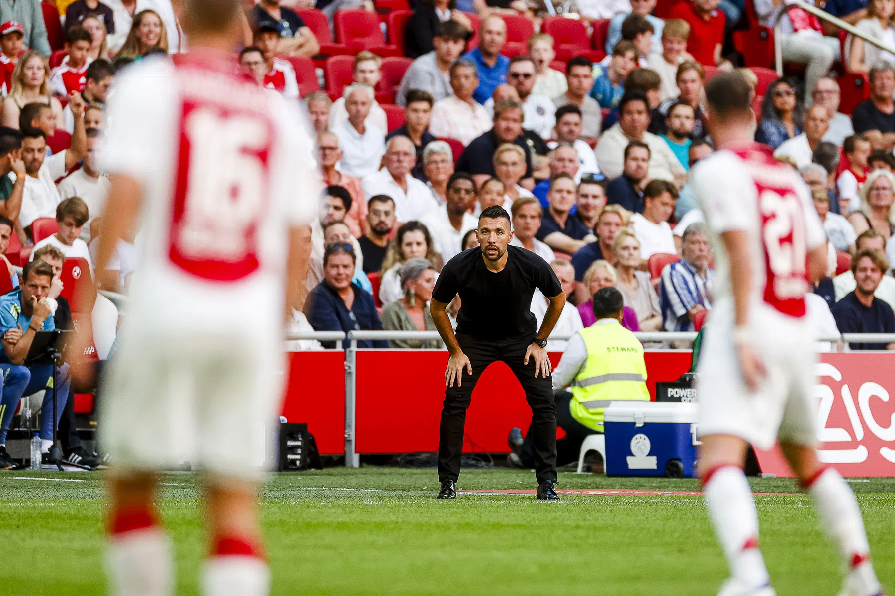 Farioli legt uit hoe hij met Ajax 'veel beter' wil gaan aanvallen