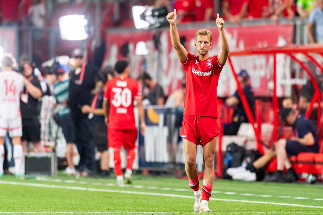Ondanks 'schijtbakkenvoetbal' overwint de trots bij FC Twente