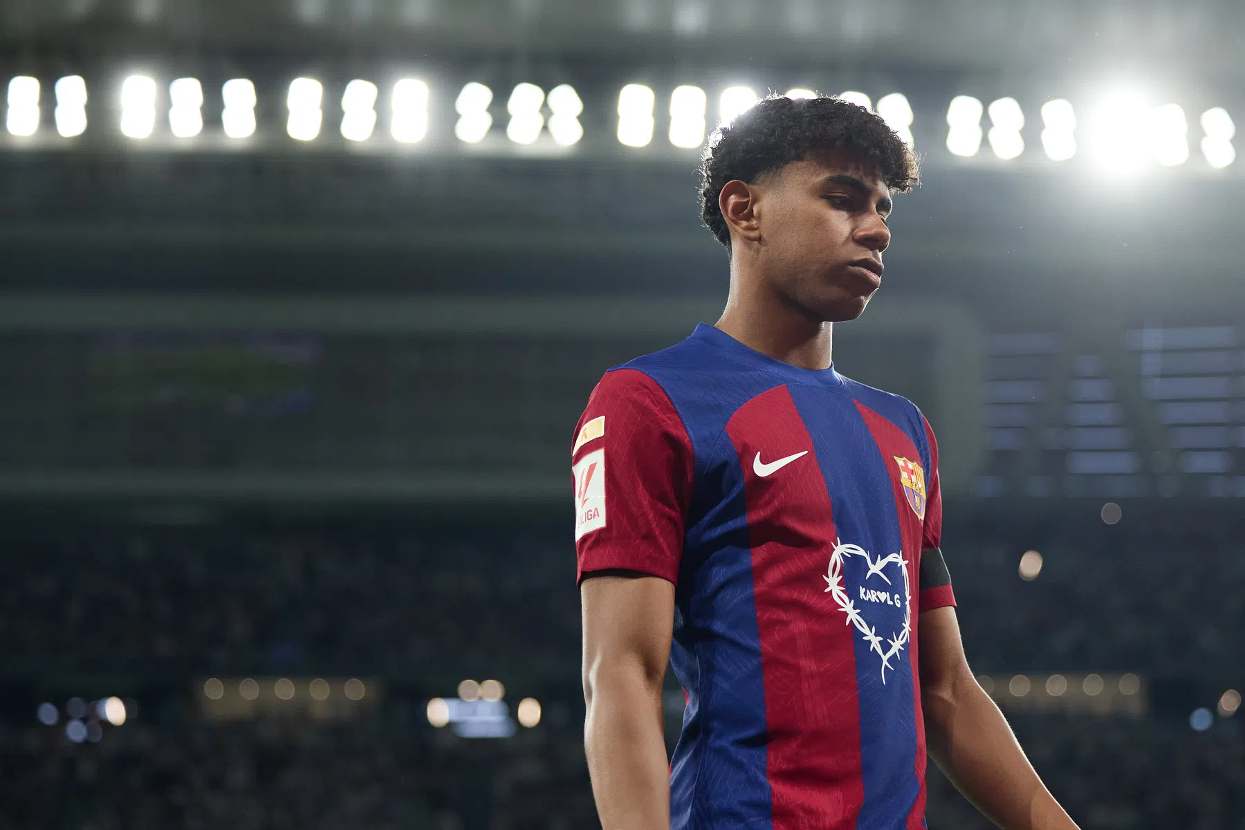 Yamal laat zichzelf gewoon zien op Barça-training na steekpartij vader