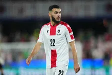 Thumbnail for article: 'Wanbetalend Lyon in de problemen rond transfer Ajax-flop Mikautadze'