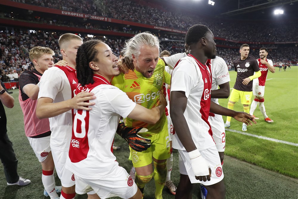 Rondje Europa: nabeschouwen op een krankzinnige avond in Amsterdam