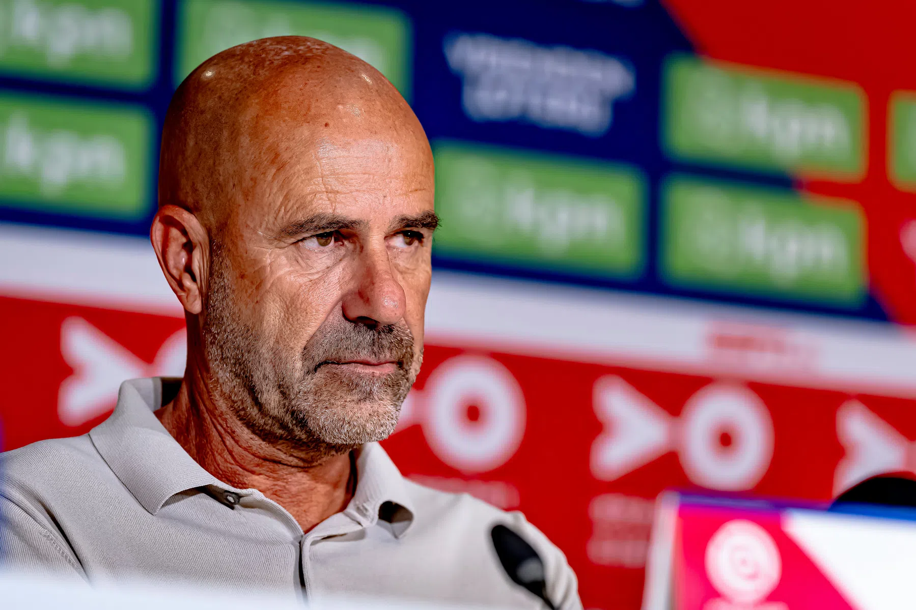 Bosz geeft duidelijk signaal af bij PSV: 'Iedereen wil en gaat spelen'