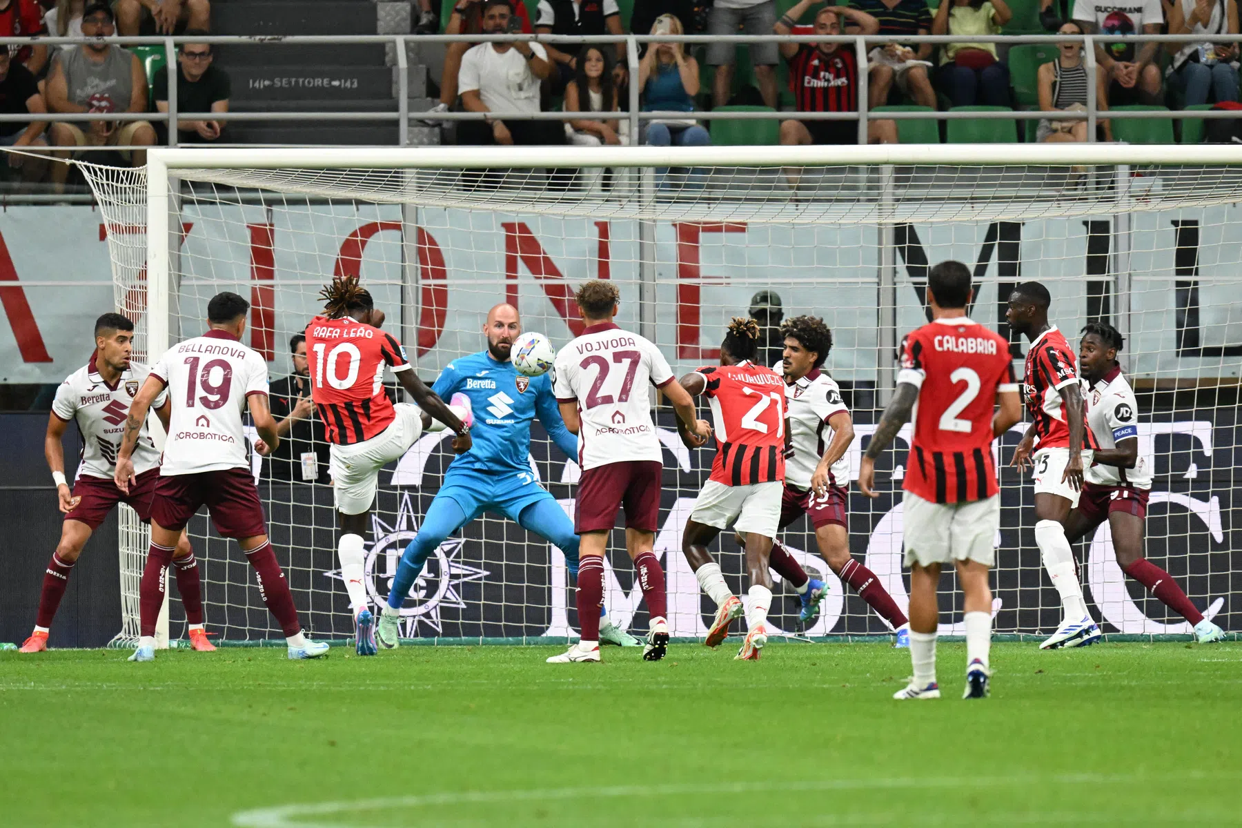 Milan pakt mede dankzij Reijnders zwaarbevochten punt na comeback