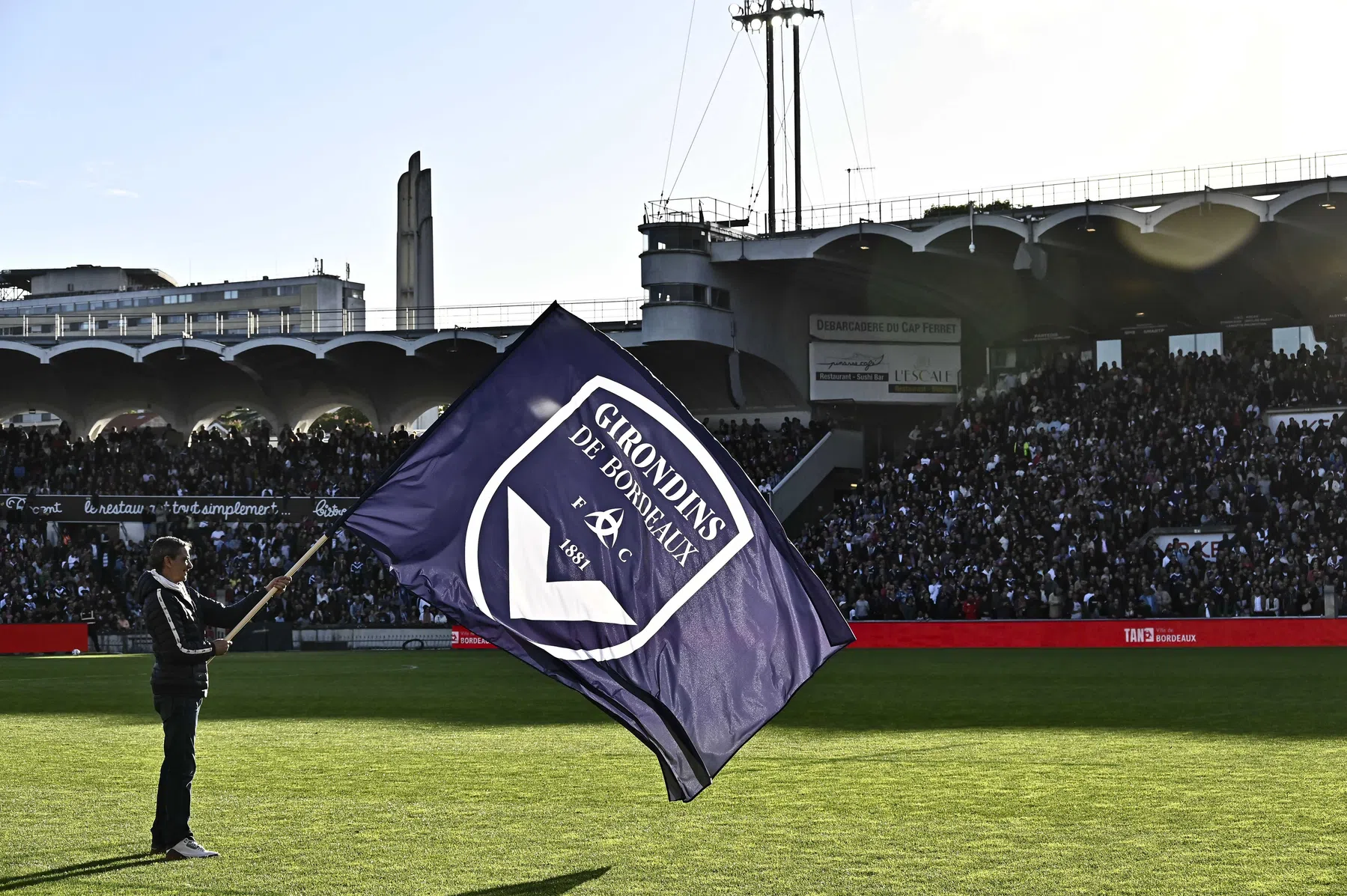 Armlastig Bordeaux wacht nieuw hels karwei voor doorstart op vierde niveau